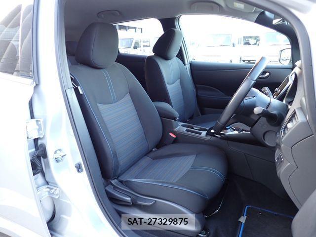 Nissan LEAF 2020-06 2668299-11