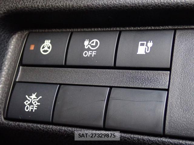 Nissan LEAF 2020-06 2668299-8