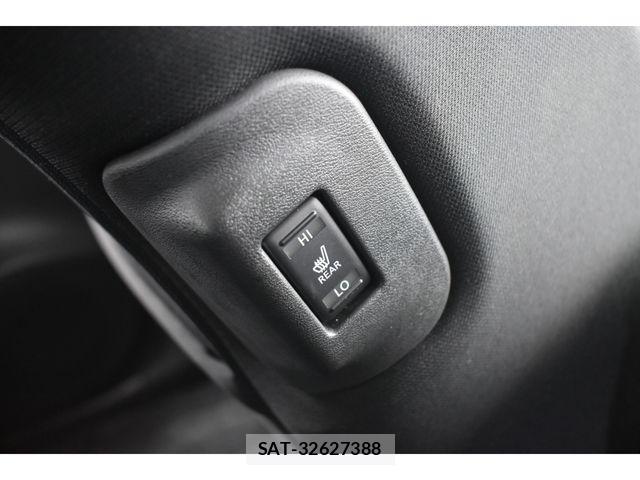 Nissan LEAF 2017-12 3421716-12