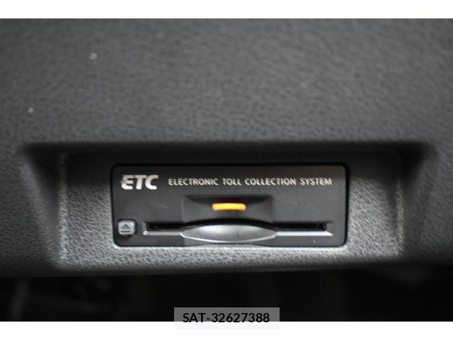 Nissan LEAF 2017-12 3421716-15