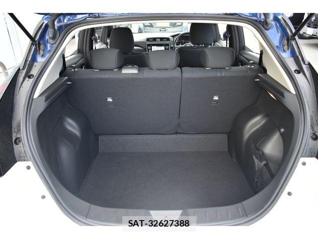 Nissan LEAF 2017-12 3421716-21