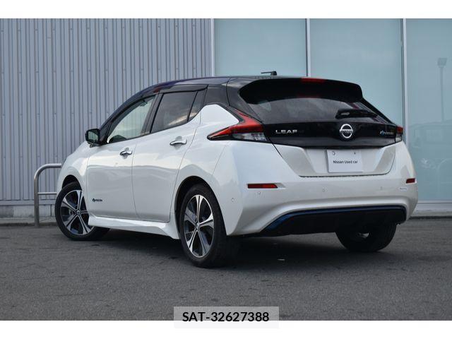 Nissan LEAF 2017-12 3421716-29