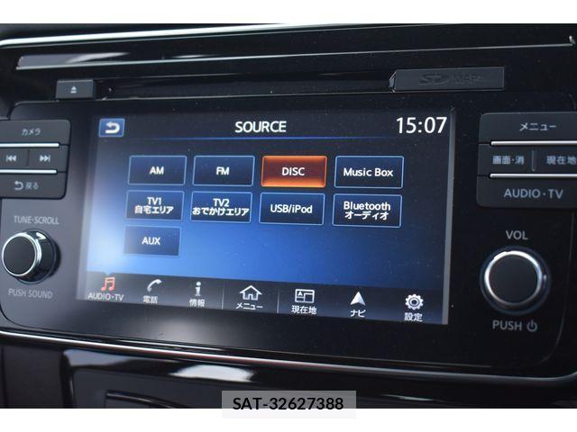 Nissan LEAF 2017-12 3421716-4