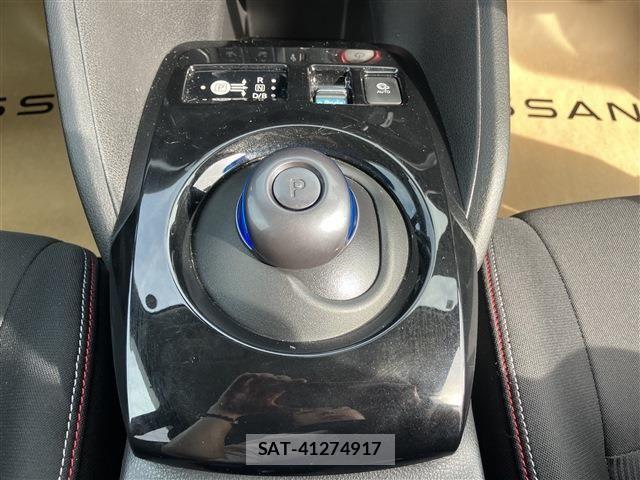 Nissan LEAF 2018-10 4110093-5