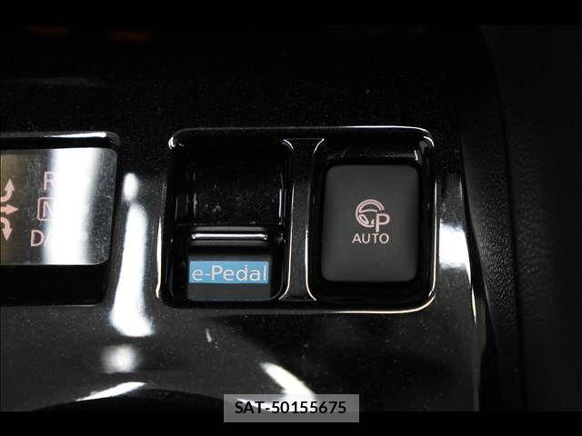 Nissan LEAF 2018-08 4371436-4