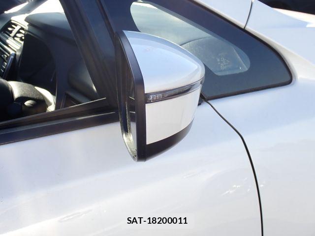 Nissan LEAF 2019-01 6002721-20