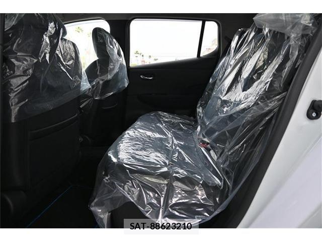 Nissan LEAF 2025-01 6002708-12