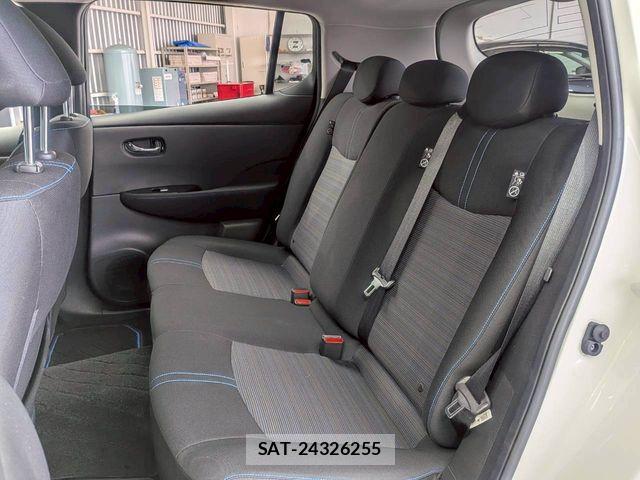 Nissan LEAF 2021-08 6245014-19