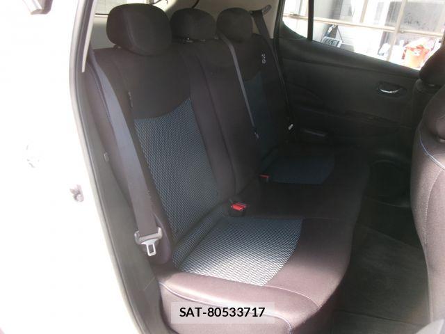 Nissan LEAF 2022-04 6499191-9