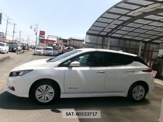 Nissan LEAF 2022-04 6499191-4