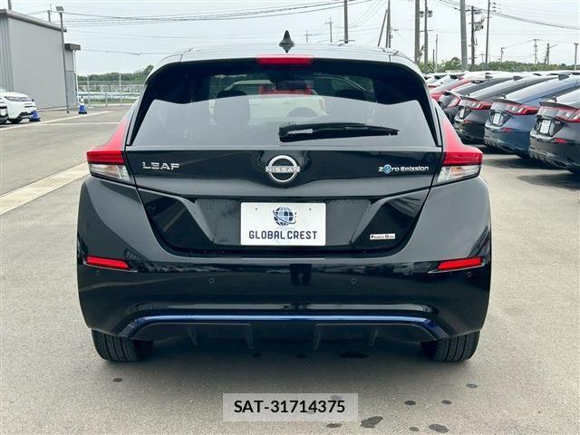 Nissan LEAF 2021-07 6676604-6