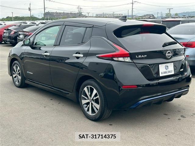 Nissan LEAF 2021-07 6676604-7