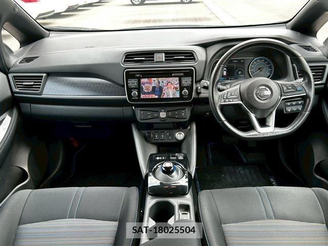 Nissan LEAF 2019-02 6791198-13
