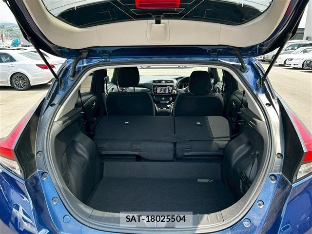 Nissan LEAF 2019-02 6791198-16