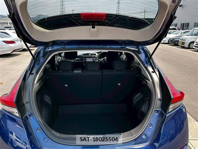 Nissan LEAF 2019-02 6791198-17
