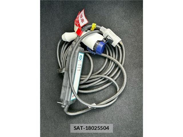 Nissan LEAF 2019-02 6791198-25