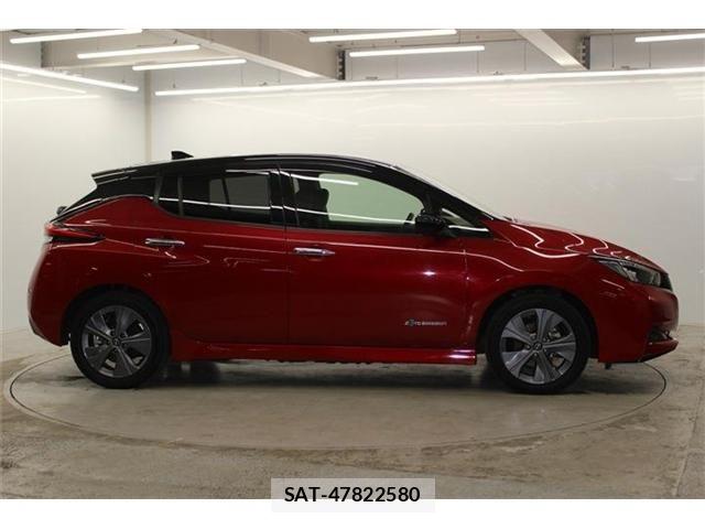 Nissan LEAF 2021-08 6791195-3