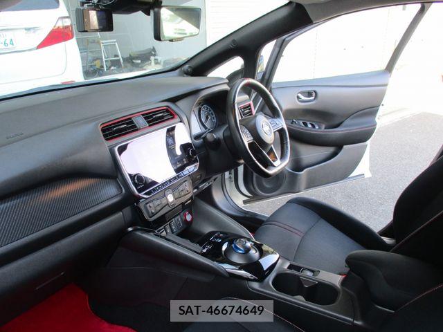 Nissan LEAF 2020-10 6815636-12