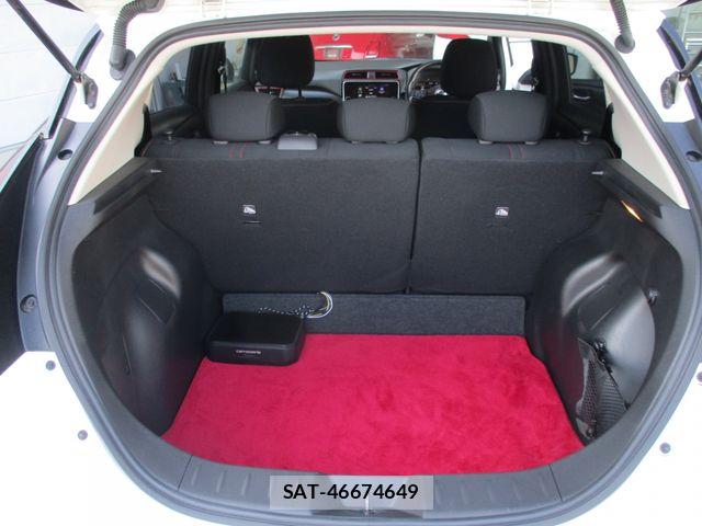 Nissan LEAF 2020-10 6815636-15