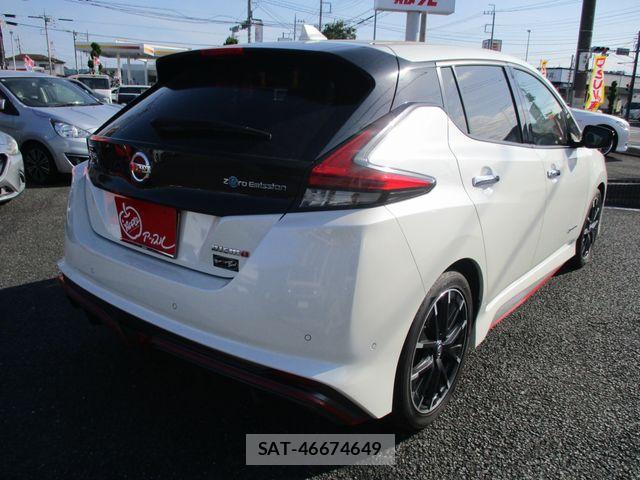 Nissan LEAF 2020-10 6815636-2