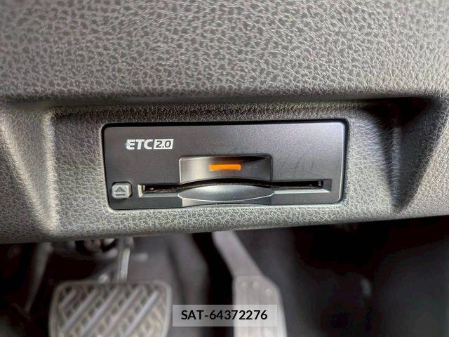 Nissan LEAF 2021-09 6815643-12
