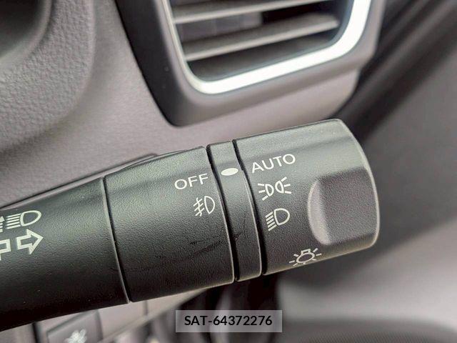 Nissan LEAF 2021-09 6815643-8