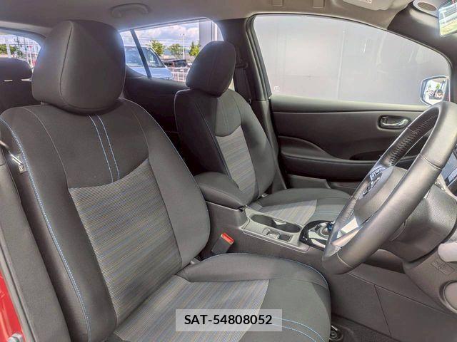 Nissan LEAF 2019-06 6907396-18