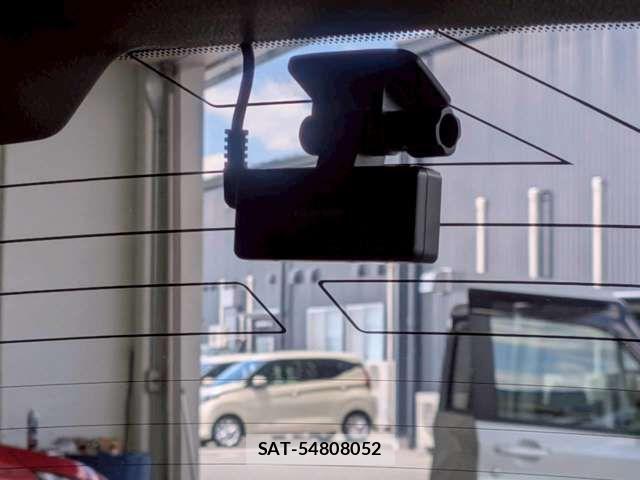 Nissan LEAF 2019-06 6907396-8