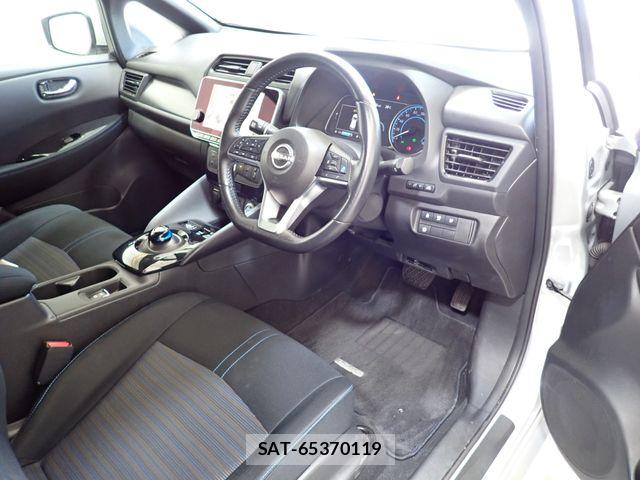 Nissan LEAF 2022-03 6994794-1