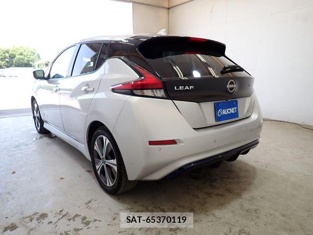 Nissan LEAF 2022-03 6994794-2