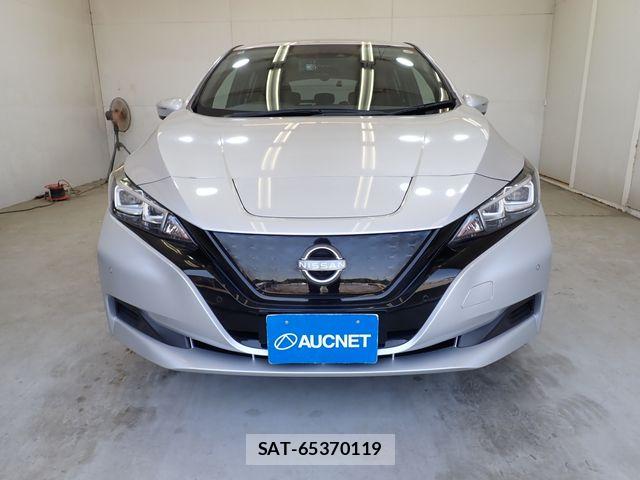 Nissan LEAF 2022-03 6994794-5