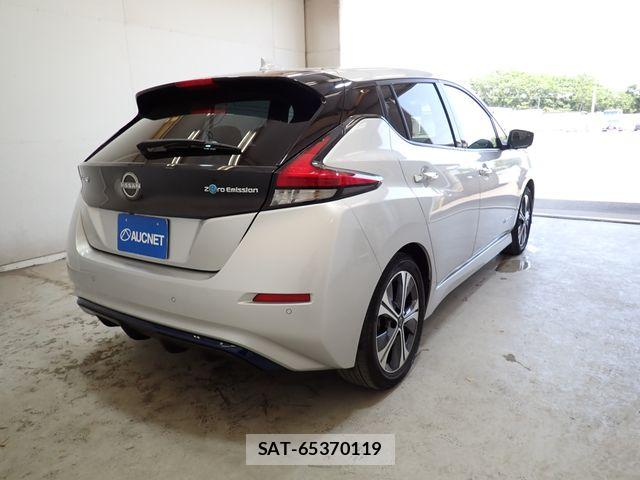 Nissan LEAF 2022-03 6994794-7