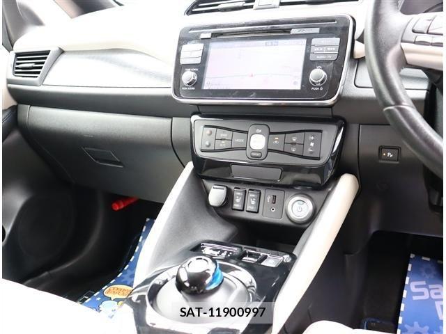 Nissan LEAF 2018-06 6994793-10