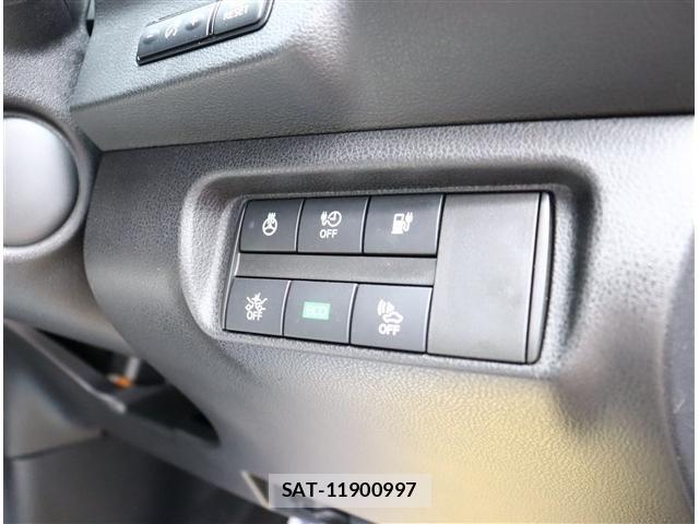 Nissan LEAF 2018-06 6994793-14