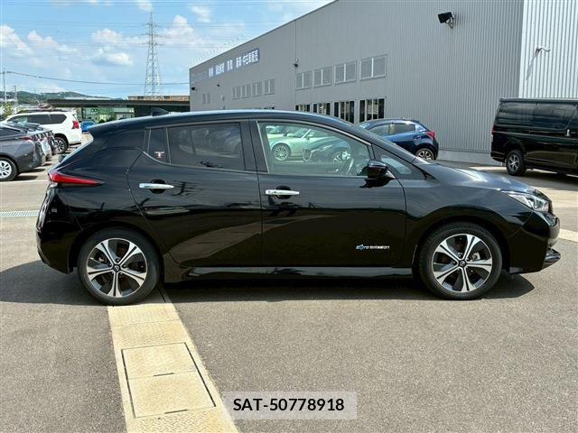 Nissan LEAF 2022-03 7020732-9
