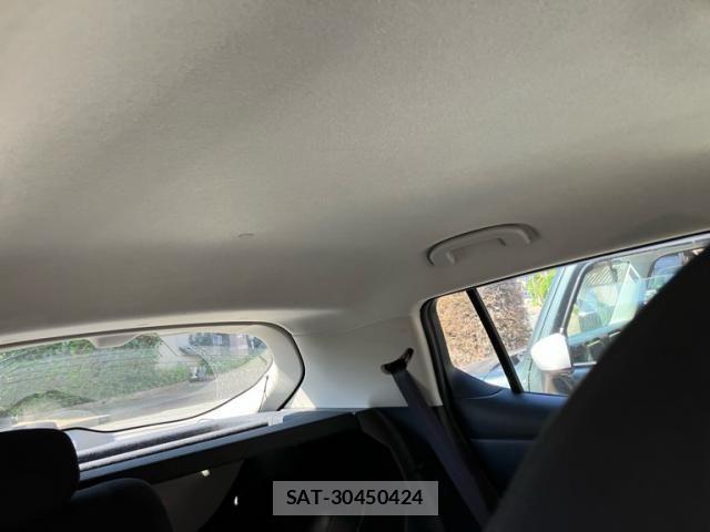 Nissan LEAF 2021-08 7059170-12