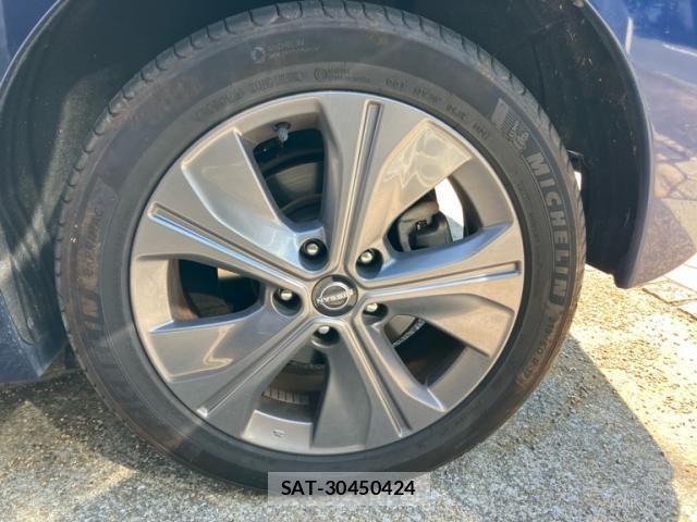 Nissan LEAF 2021-08 7059170-5