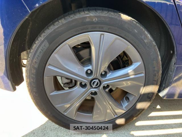 Nissan LEAF 2021-08 7059170-6