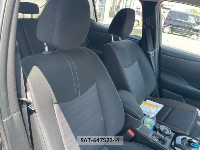 Nissan LEAF 2018-11 7198701-9