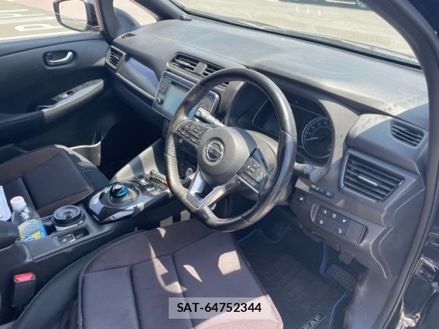 Nissan LEAF 2018-11 7198701-10