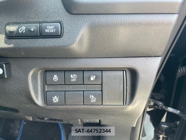 Nissan LEAF 2018-11 7198701-12