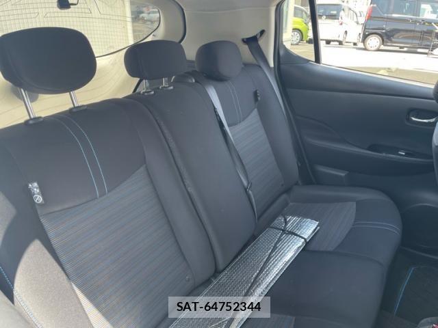 Nissan LEAF 2018-11 7198701-13