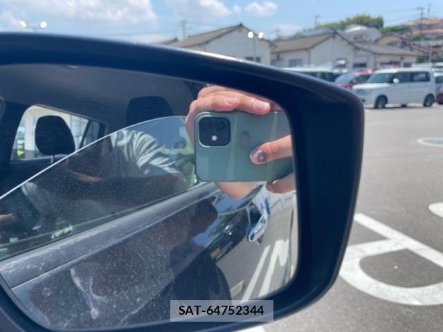 Nissan LEAF 2018-11 7198701-8