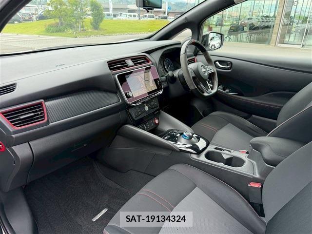 Nissan LEAF 2022-06 7220688-12