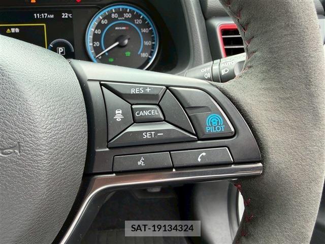 Nissan LEAF 2022-06 7220688-21