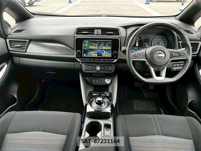 Nissan LEAF 2022-02 7220690-13