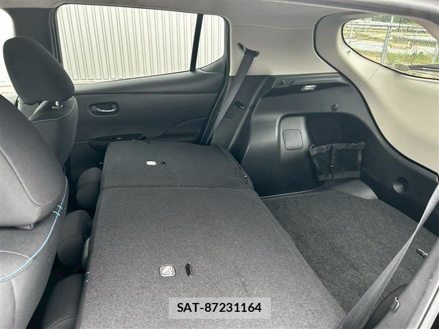 Nissan LEAF 2022-02 7220690-15