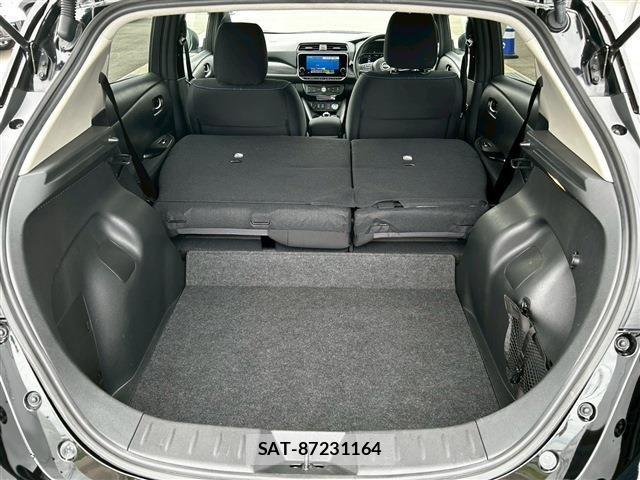 Nissan LEAF 2022-02 7220690-17