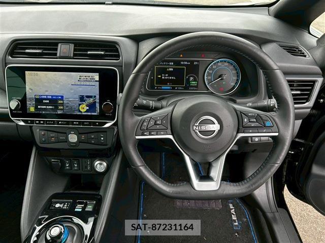 Nissan LEAF 2022-02 7220690-18
