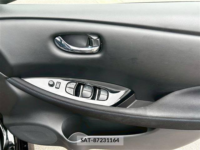 Nissan LEAF 2022-02 7220690-24